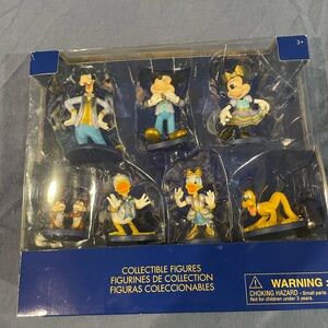 Disney Collectible Figures Set - Blue and Yellow